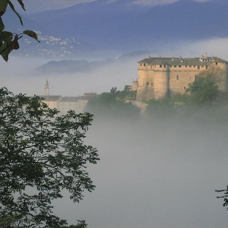 Castello Di Compiano Hotel Relais Museum ภายนอก รูปภาพ