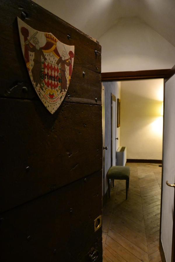 Castello Di Compiano Hotel Relais Museum ภายนอก รูปภาพ