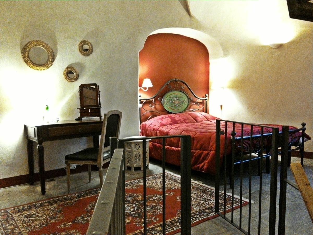 Castello Di Compiano Hotel Relais Museum ห้อง รูปภาพ